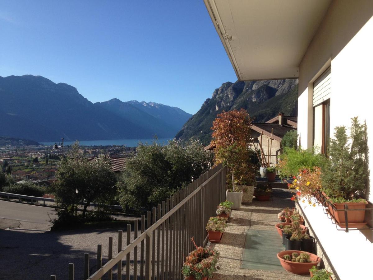 Appartamento Vista Lago Riva del Garda Exterior photo